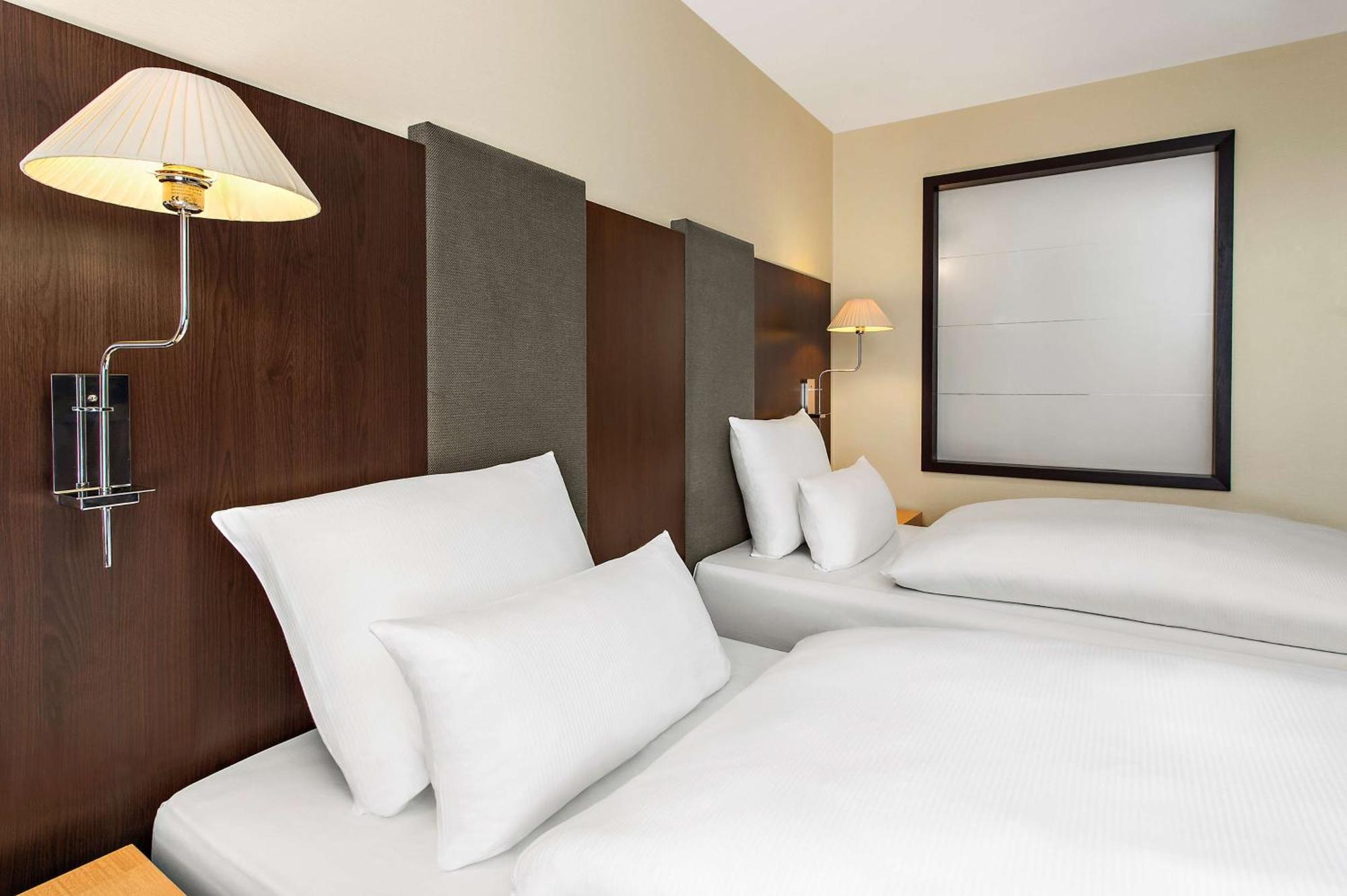 Nh Stuttgart Airport Hotel